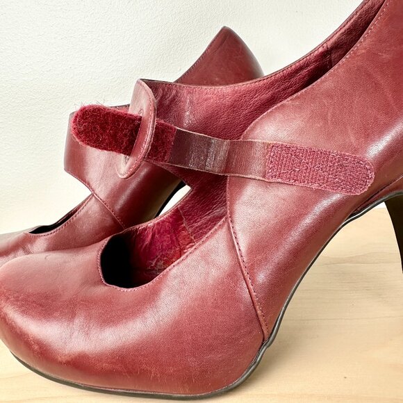 Tsubo Caia Leather High Heel Mary Janes Sangria Red Velcro Strap Sz 10 US 41 EU - Picture 9 of 12